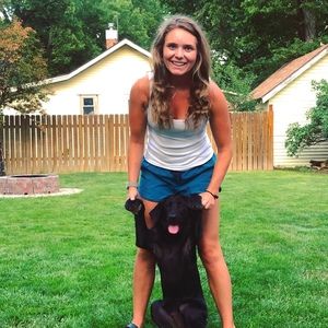 Meet your Posher, Cierra